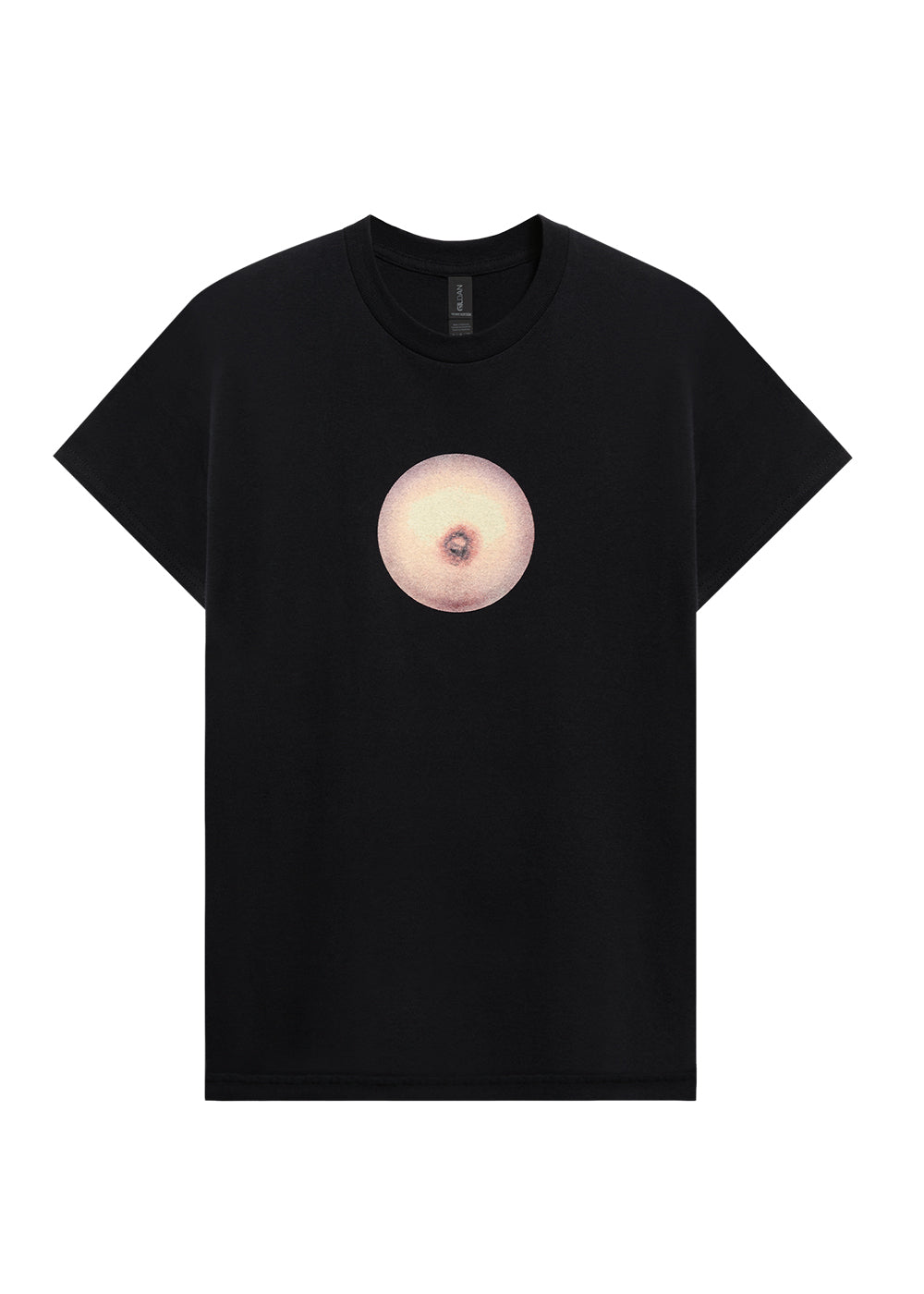 schwarzes T-Shirt mit auffälliger, realistischer Brustabbildung  auf der Brust.